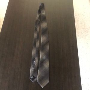 Marc Anthony black and silver pattern 58 inch tie